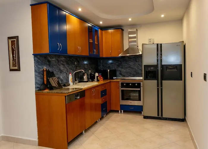 Spacious Paradise - 3br In The Heart Of Tirana